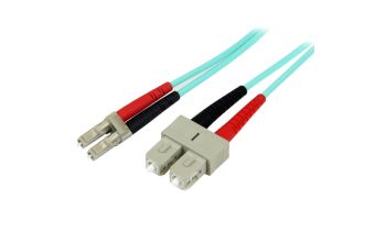 StarTech.com 2m OM3 LWL Patchkabel - Zipcord Multimode - Glasfaserkabel LC/UPC auf SC/UPC - Vollduplex 50/125µm SFP/Optisches Kabel - 100G Optical Lichtleiterkabel - LSZH Lichtwellenleiter - LOMMF/VCSEL, <0.3dB IL