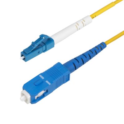 StarTech.com 2 Meter LWL Patchkabel LC SC (UPC) Singlemode OS2 Simplex, 9/125µm, 40G/100G, Biegeunempfindlich, Geringe Einfügedämpfung, LSZH Glasfaserkabel