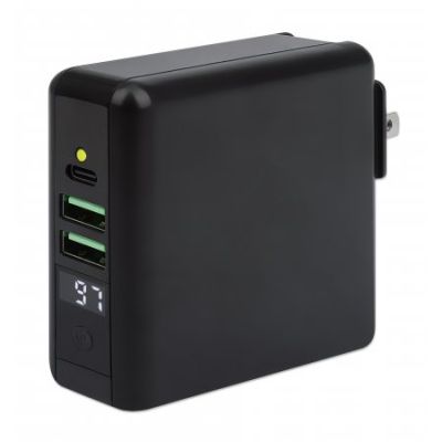 Manhattan 4-in-1 Reiseladegerät und Powerbank 8.000 mAh, Ein kabelloses 5 W-Induktionsladepad, zwei 12 W USB-A-Ports, ein USB-C-Port mit 12 W-Eingang / 15 W-Ausgang, auswechselbare Stecker für EU, UK & US, schwarz